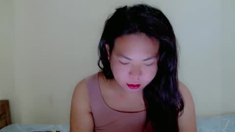 Snapshot of hotasian_mama chatting on 05.26.26 Grace online show from 05.26.26