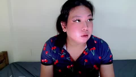 Snapshot of hotasian_mama chatting on 06.03.26 Grace online show from 06.03.26