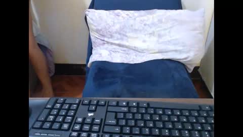 hotasianyue69 online show from 04.12.26