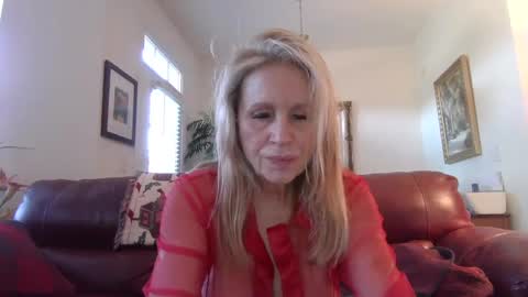 hotblondemilf1962 online show from 12.08.24