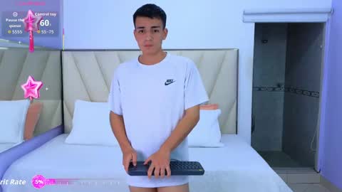 hotboy21_ online show from 09.28.25