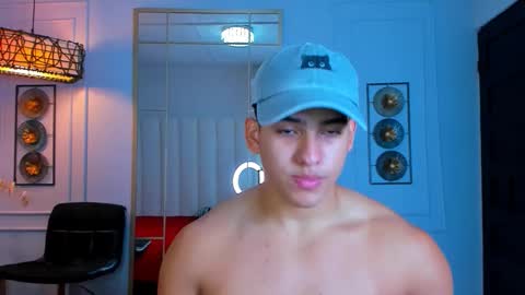 Snapshot of hotcrew_ chatting on 10.15.25 Hussain aaron and Ekko online show from 10.15.25