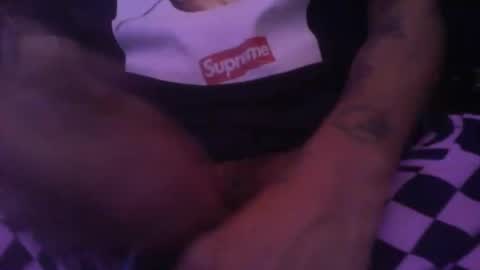 Snapshot of hotdick4200 chatting on 10.31.25 hotdick4200 online show from 10.31.25