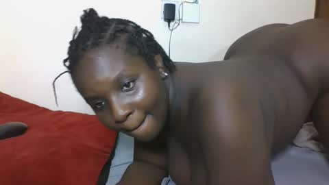 Snapshot of hotebbbyy chatting on 12.24.24 EBBY online show from 12.24.24