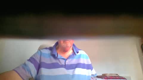 Snapshot of hotejok chatting on 12.20.24 hotejok online show from 12.20.24