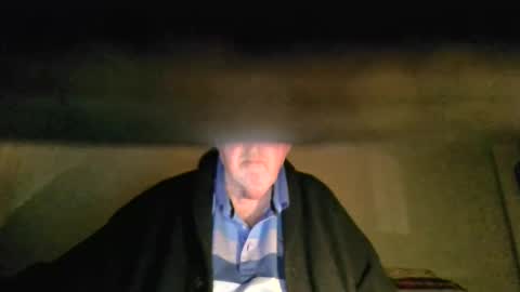 Snapshot of hotejok chatting on 12.20.24 hotejok online show from 12.20.24