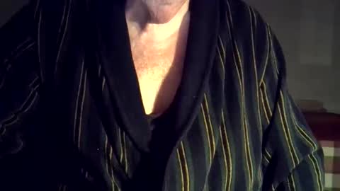 Snapshot of hotejok chatting on 10.15.25 hotejok online show from 10.15.25