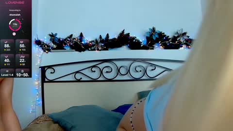 Snapshot of hotel_california_ chatting on 01.01.25 Anna 23   Archie 25  online show from 01.01.25