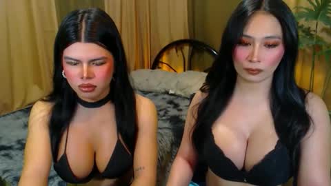 Snapshot of hotevatrans chatting on 10.11.25 EVA online show from 10.11.25