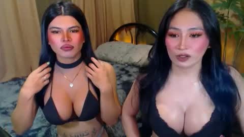 Snapshot of hotevatrans chatting on 10.12.25 EVA online show from 10.12.25