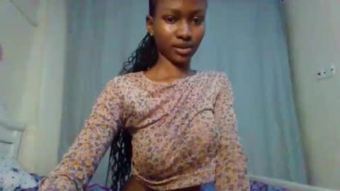 Snapshot of hotfalling706077 chatting on 12.26.24 hotfalling706077 online show from 12.26.24