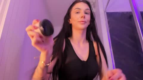 hotfallingdevil online show from 02.20.26