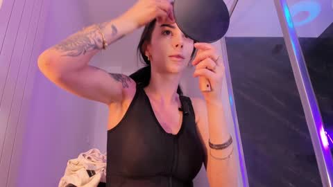 hotfallingdevil online show from 03.04.26