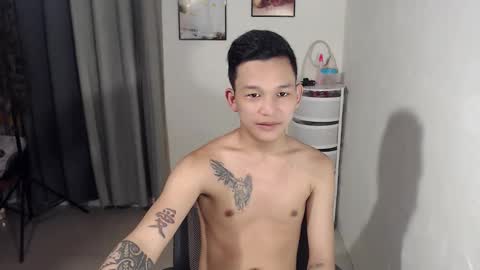 hotguy0503 online show from 10.16.25