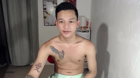 hotguy0503 online show from 10.19.25