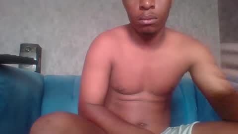 hotguyy001 online show from 02.26.25