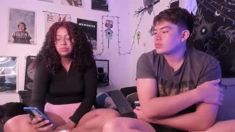 Snapshot of hothoneychile chatting on 10.03.25 Sam and Nico online show from 10.03.25