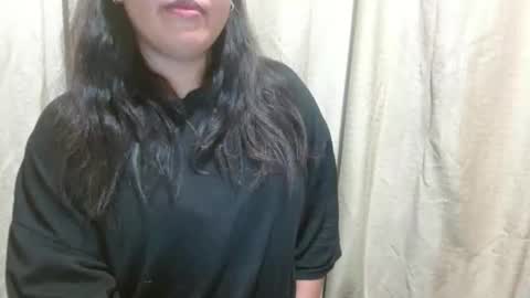 hotiemorenagurl18 online show from 09.11.25