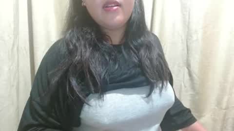 hotiemorenagurl18 online show from 09.11.25