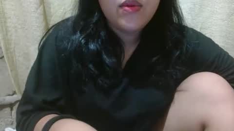 hotiemorenagurl18 online show from 10.17.25