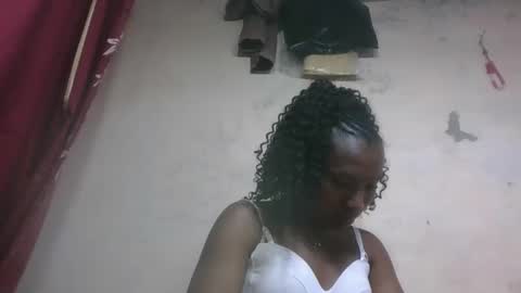 veronique online show from 10.25.25