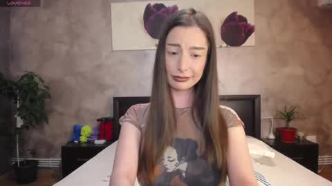 Lia   online show from 04.23.26