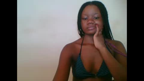 Snapshot of hotjeylee chatting on 03.12.25 LOYCE online show from 03.12.25