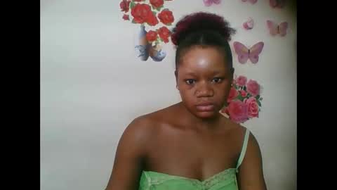 Snapshot of hotjeylee chatting on 09.15.25 LOYCE online show from 09.15.25