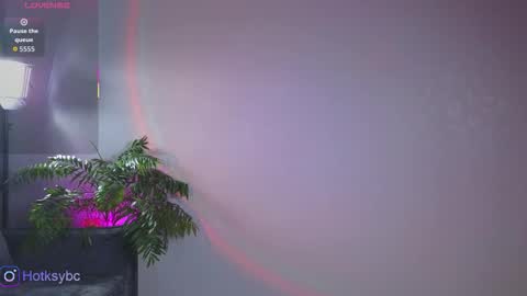 Snapshot of hotksy chatting on 10.18.25 HotKsy online show from 10.18.25