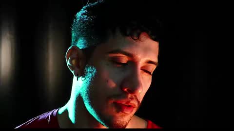 Hotlatinking online show from 09.26.25