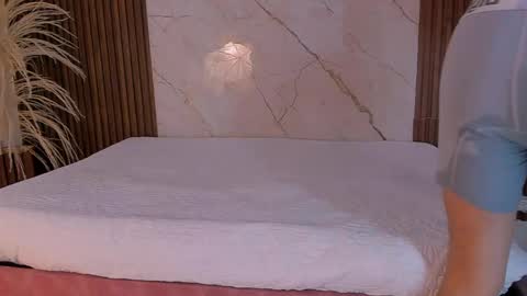 hotlovestory online show from 04.18.26