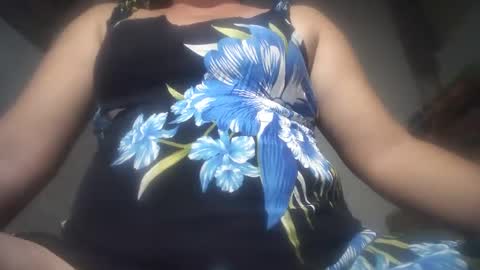 Snapshot of hotmatureladyxxx chatting on 02.22.25 hotmatureladyxxx online show from 02.22.25