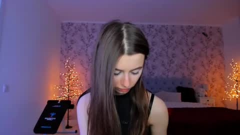 Snapshot of hotmolly_ chatting on 05.17.26 hotmolly_ online show from 05.17.26