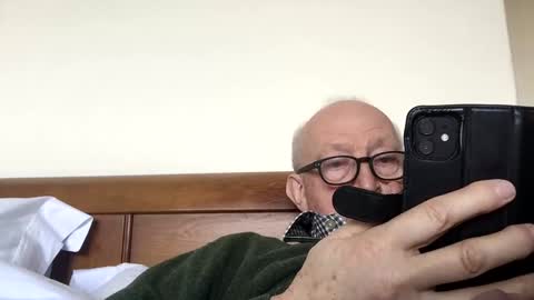 hotmuff99 online show from 02.26.25