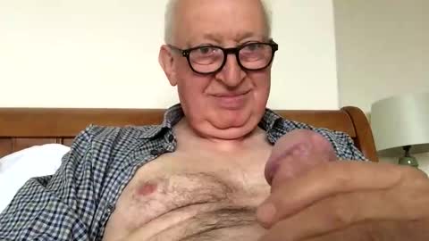 hotmuff99 online show from 10.03.25