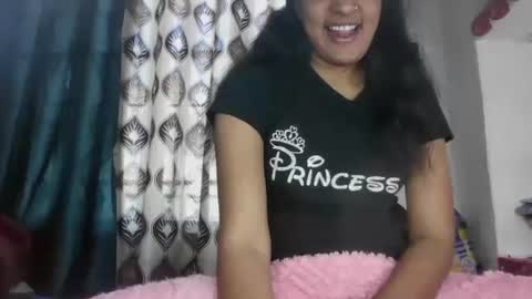 Snapshot of hotnsweetindian chatting on 02.02.25 lola online show from 02.02.25
