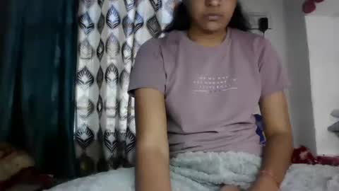 Snapshot of hotnsweetindian chatting on 02.03.25 lola online show from 02.03.25