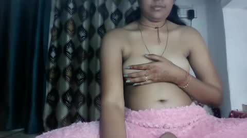 Snapshot of hotnsweetindian chatting on 02.28.25 lola online show from 02.28.25