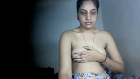 Snapshot of hotnsweetindian chatting on 07.01.26 lola online show from 07.01.26