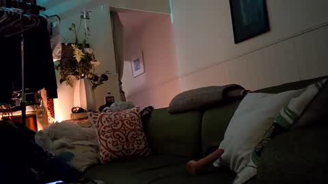 Snapshot of hotrox6942 chatting on 09.19.25 hotrox6942 online show from 09.19.25