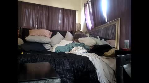 Snapshot of hotrox6942 chatting on 02.25.26 hotrox6942 online show from 02.25.26