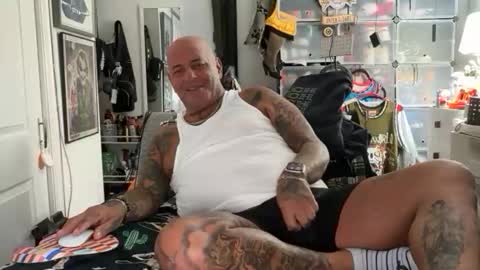 hotstuff775616 online show from 10.25.25