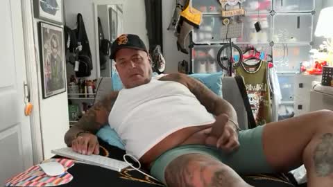 hotstuff775616 online show from 10.31.25