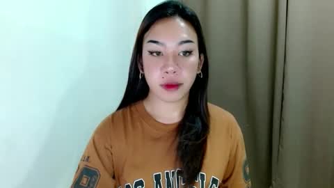 jelaigrande  online show from 11.15.25