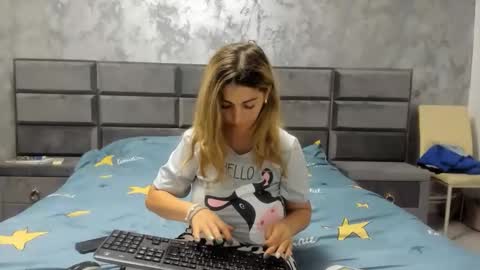 hottalicia2 online show from 10.23.25