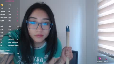 Snapshot of hottbee1 chatting on 12.06.24 AMY online show from 12.06.24