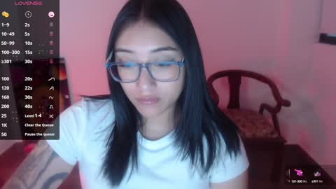 Snapshot of hottbee1 chatting on 01.16.25 AMY online show from 01.16.25