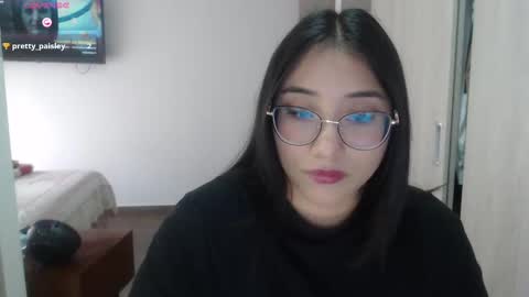 Snapshot of hottbee1 chatting on 02.13.25 AMY online show from 02.13.25