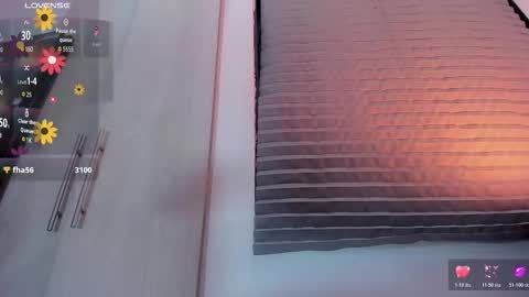 hottbee3645 online show from 02.18.26