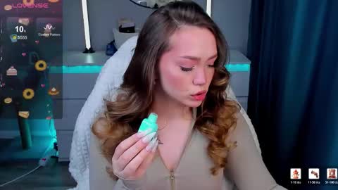 hello Im Eva online show from 02.02.26